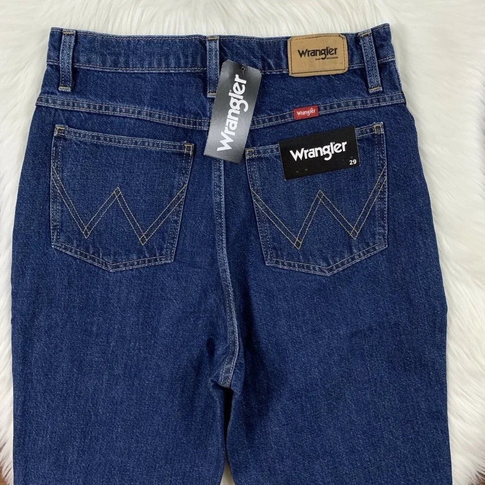Wrangler Women's Size 29 X 28 Dark Wash High Rise Straight Leg‎ Denim Jeans